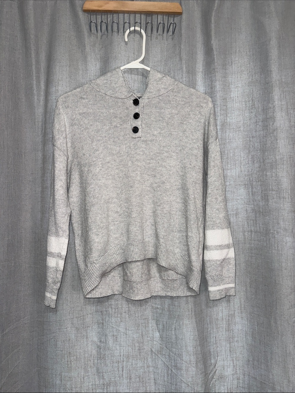 American Eagle Heather Grey Hooded Henley Knit Sweater Pullover